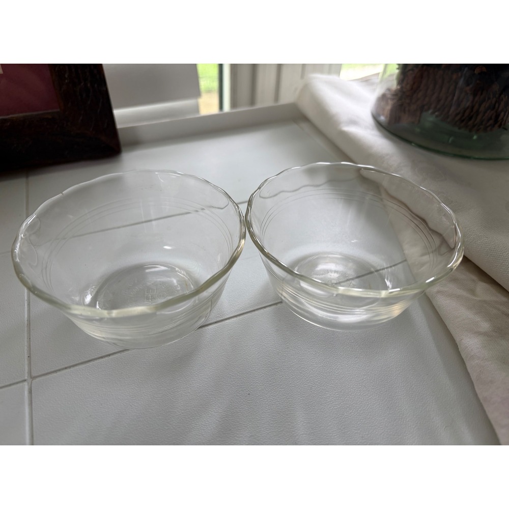Vintage Pyrex Glass Scalloped Custard Cups 6oz Ramekins Set of 2 Made in USA